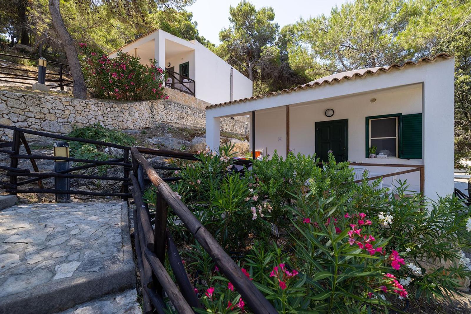 Crovatico Club Vacanze Vieste Buitenkant foto