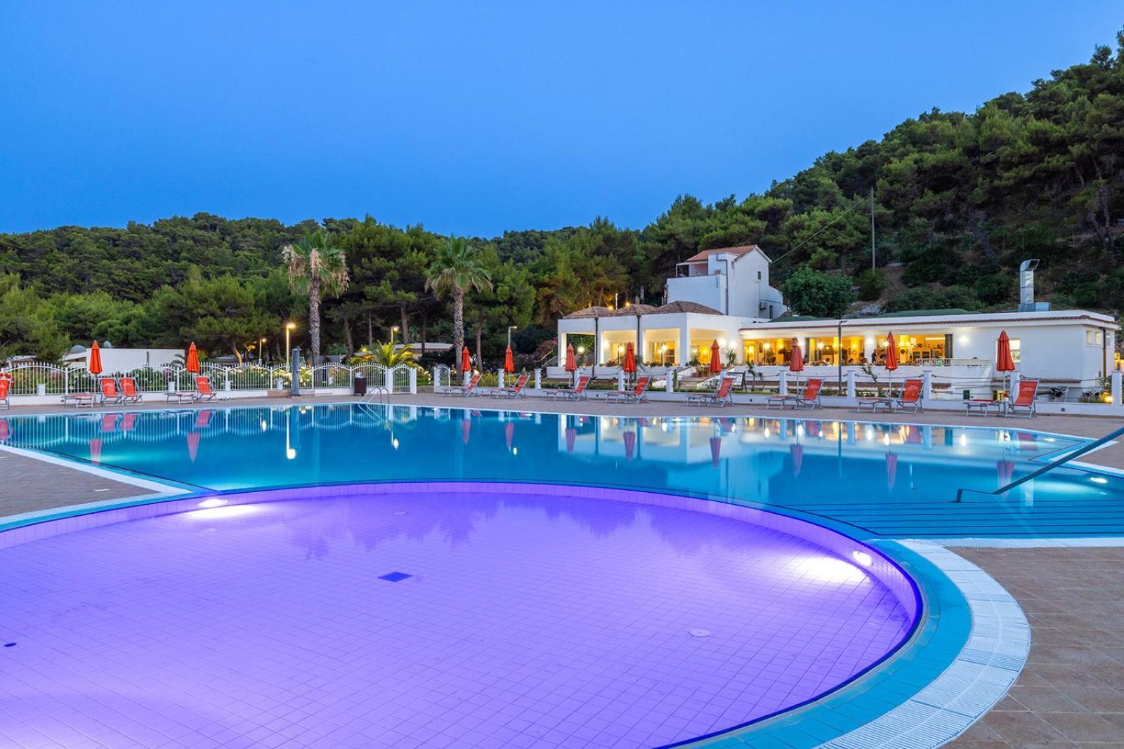 Crovatico Club Vacanze Vieste Buitenkant foto