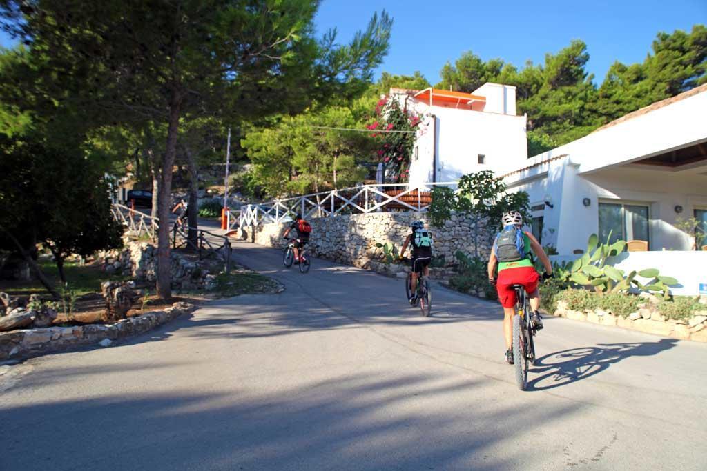 Crovatico Club Vacanze Vieste Buitenkant foto